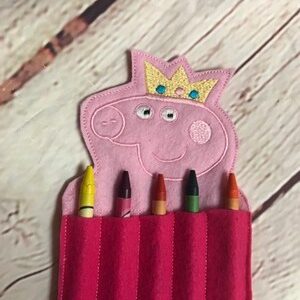 Peppa Crayon Holder ITH