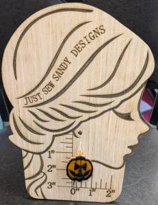 Lady Ruler Earring Stand